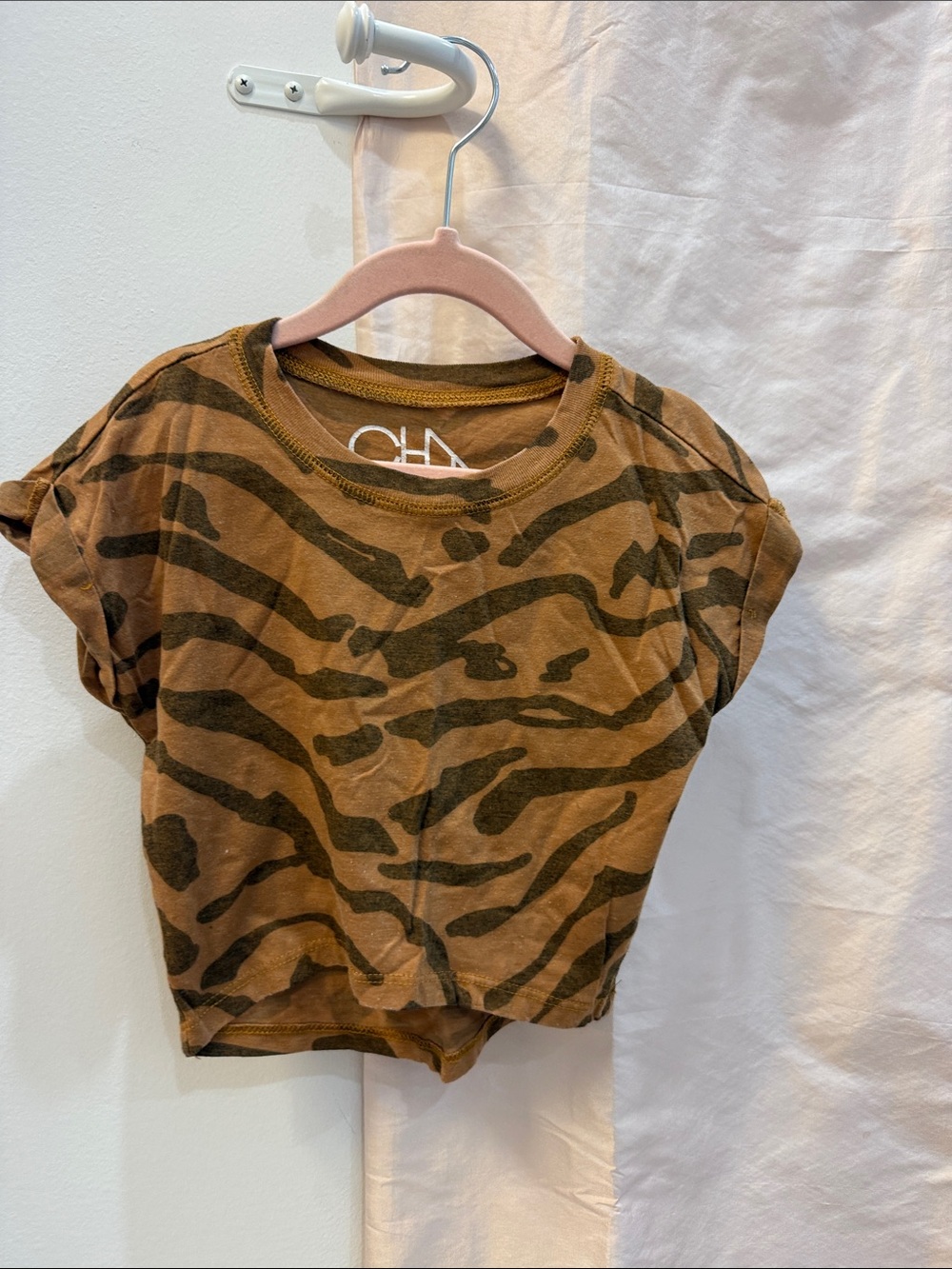 Chaser Kids' Brown & Olive Zebra-Striped Short Sleeve Tee